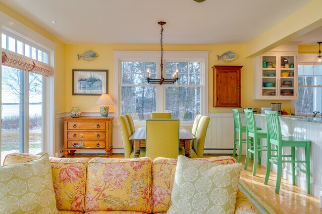 Building Photo - 14 Artist Point Rd