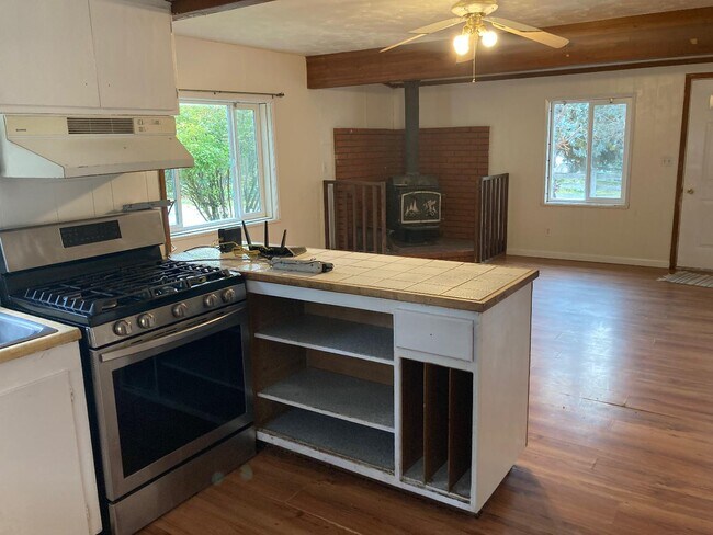 Building Photo - 291 Washington St