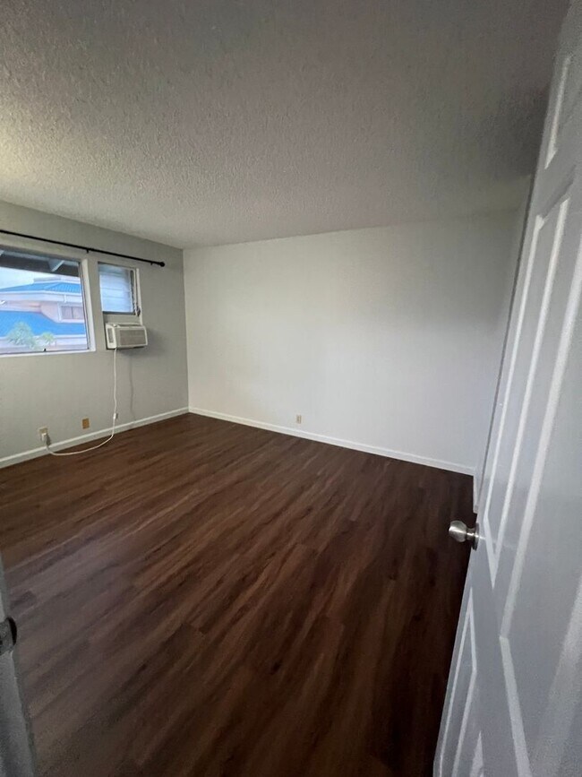 Building Photo - 2 bedroom / 1 bath Unit with 1 parking stall #134.  **First Showing on Tuesday, February 3, 2026 ...