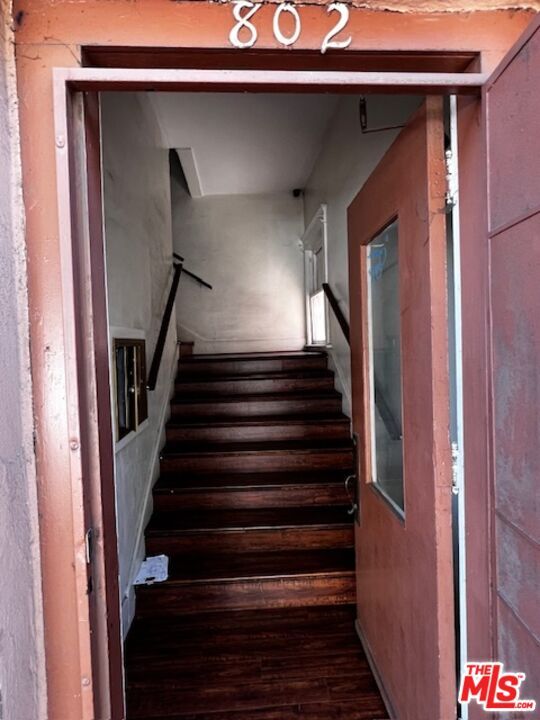 Building Photo - 4103 S Hoover St