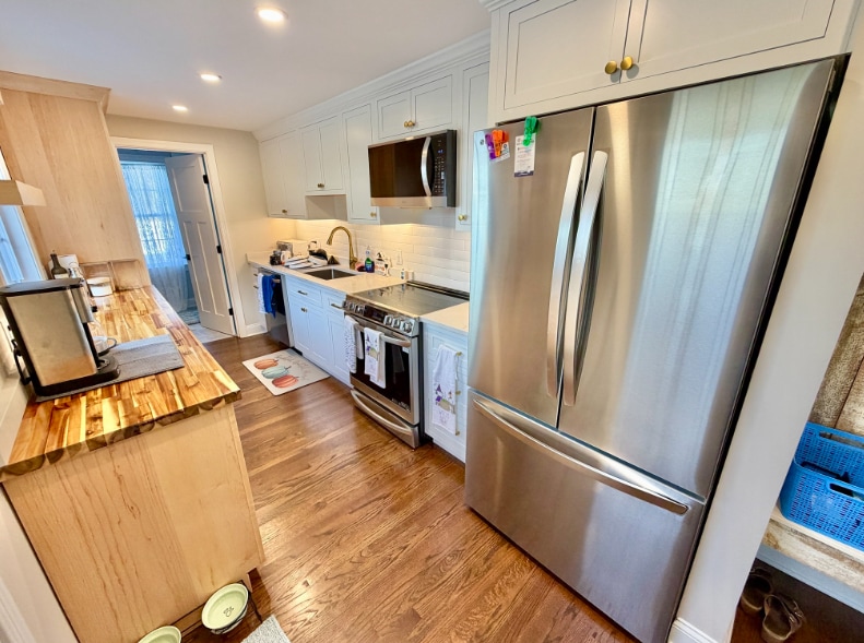 Building Photo - 48 Springs Rd