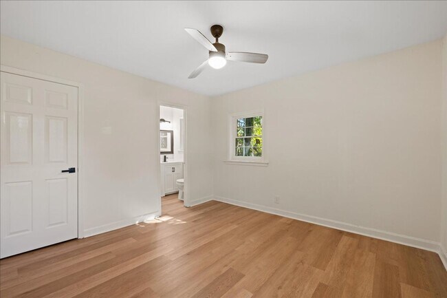 Building Photo - 1801 Morehead Ave