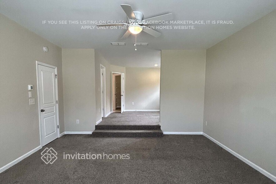 Building Photo - 2424 Steinbeck Ln