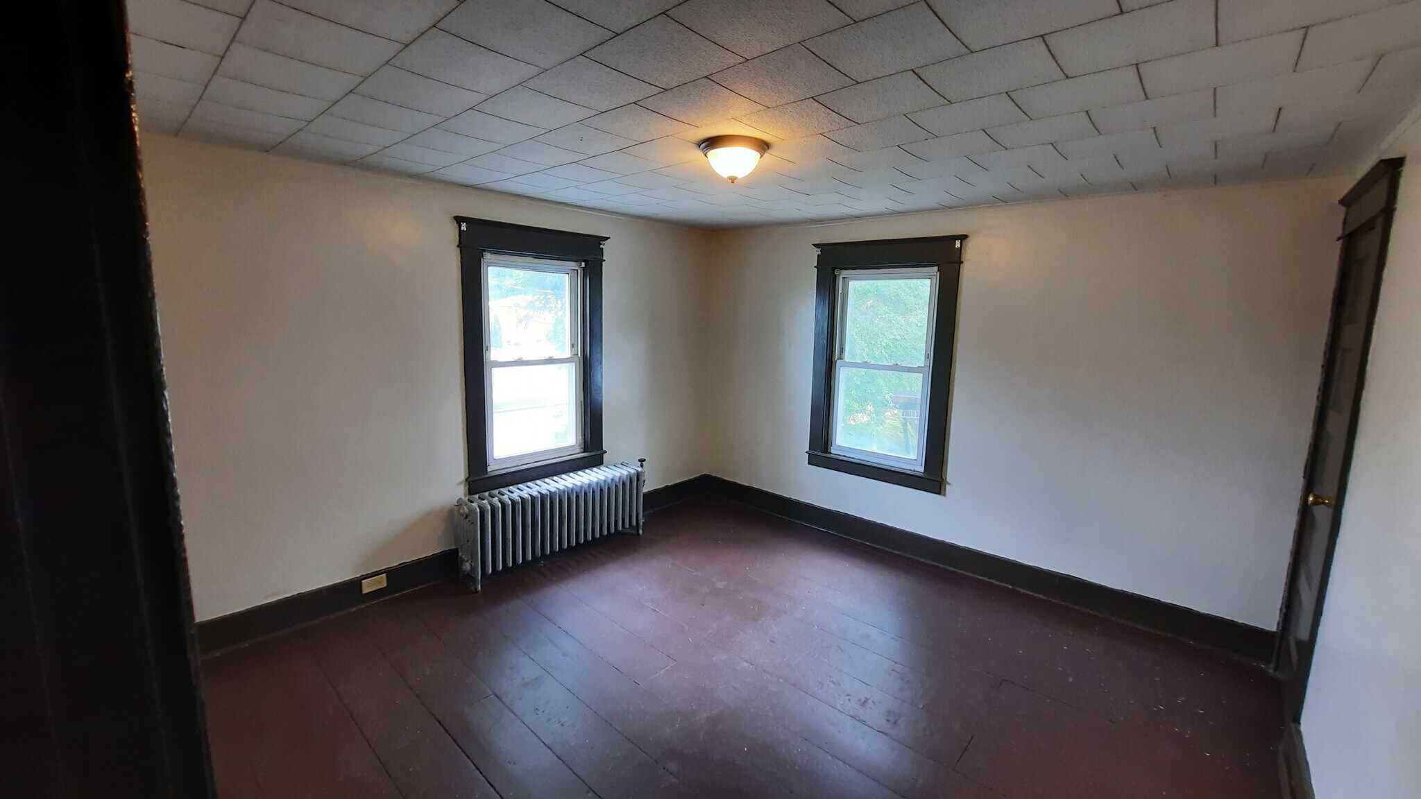 BR1 - 414 Lower Main St