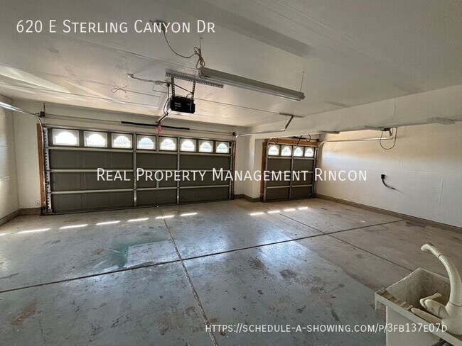 Building Photo - 620 E Sterling Canyon Dr
