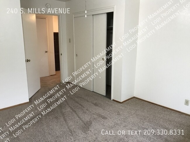 Building Photo - 240 S Mills Ave