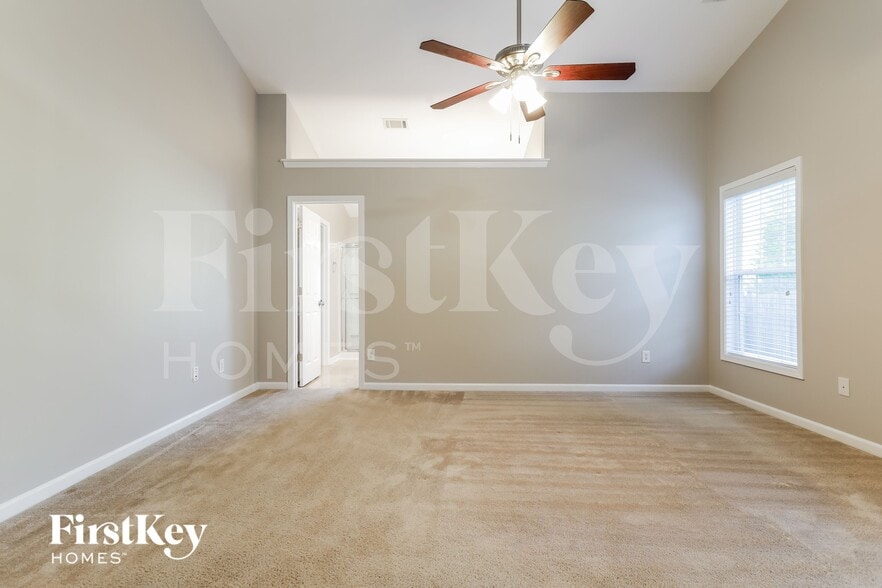 Building Photo - 2868 Merrion Park Ln NE