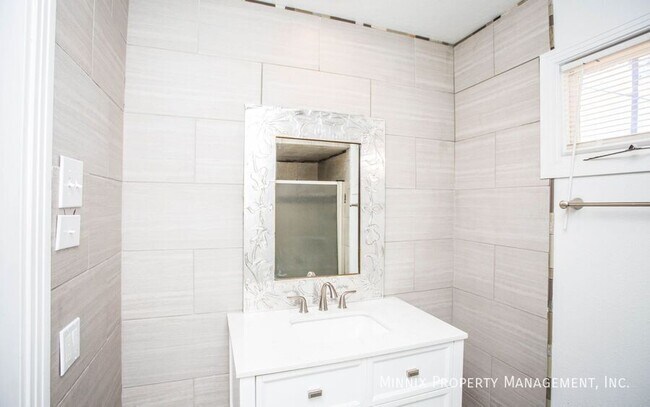 Building Photo - 6309 Nashville Dr