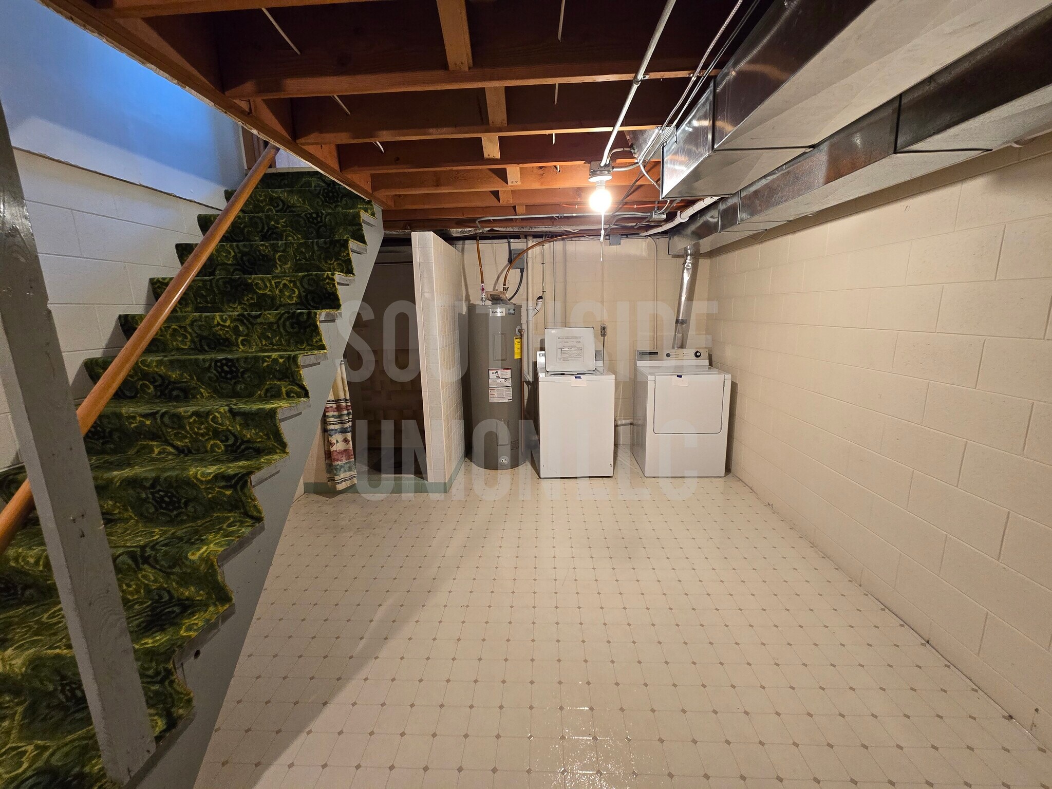 Building Photo - 405 12th South St