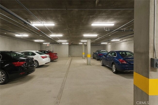 Building Photo - 22735 Del Valle St