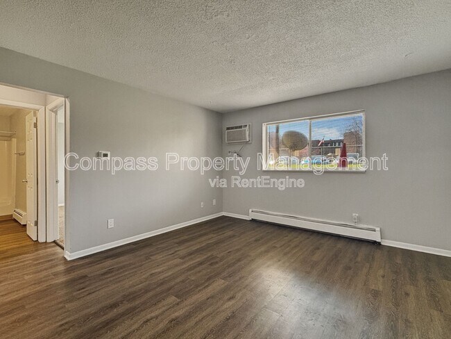 Building Photo - 2422 36th St SW