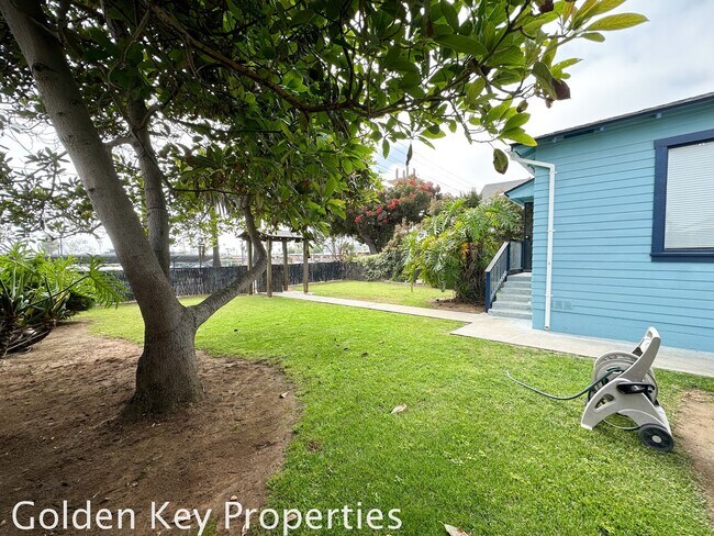 Building Photo - Beautifully remodeled single-level home in...