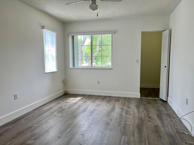Building Photo - 7832 Sonoma Springs Cir