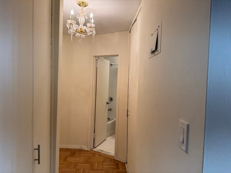 Building Photo - 12510 Queens Blvd