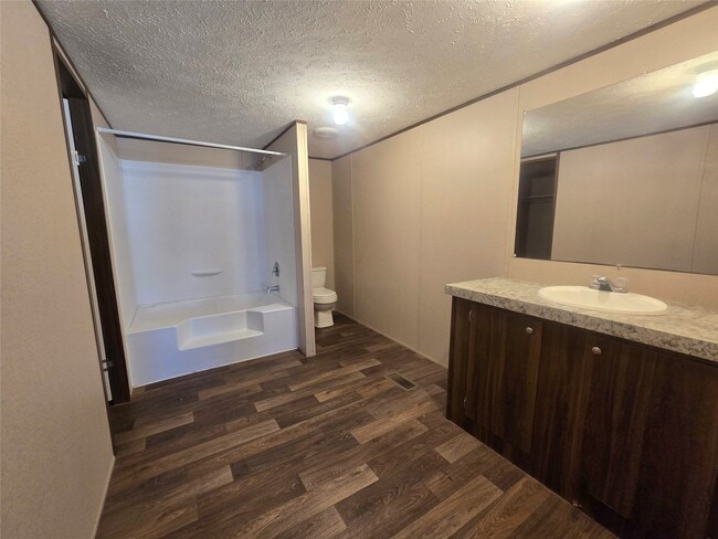 Building Photo - 195 Rd 5255