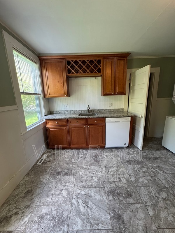 Building Photo - 46 Old Amherst Rd