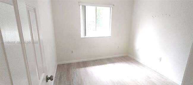 Building Photo - 2616 SE 14th Ave