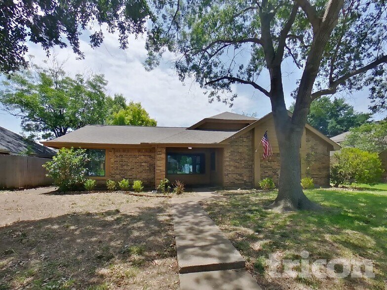 Building Photo - 708 Wedgegate Dr