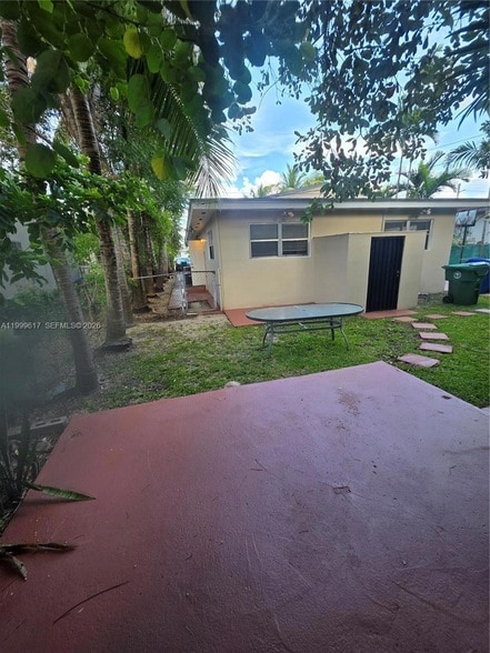Building Photo - 2834 SW 37th Ave