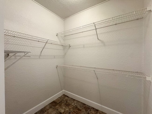 Building Photo - The Grande Downtown - Spacious 1 Bedroom Corner Unit AVAILABLE NOW!