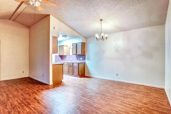 Building Photo - 106 Hughson Ct