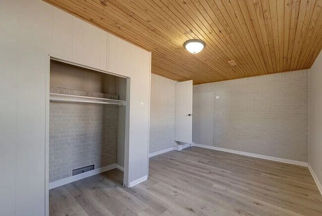 Building Photo - Adorable 4 Bedroom in Haysville!