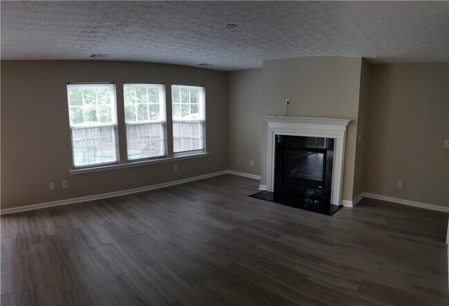 Building Photo - 204 Wild Flower Ln