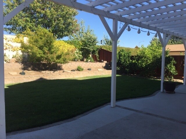 Building Photo - 5106 Rowe Dr