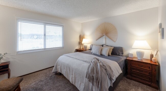 Building Photo - 12414 W Nugget Ct