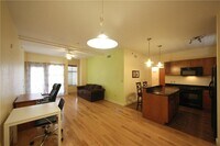 Building Photo - 711 W 26th St