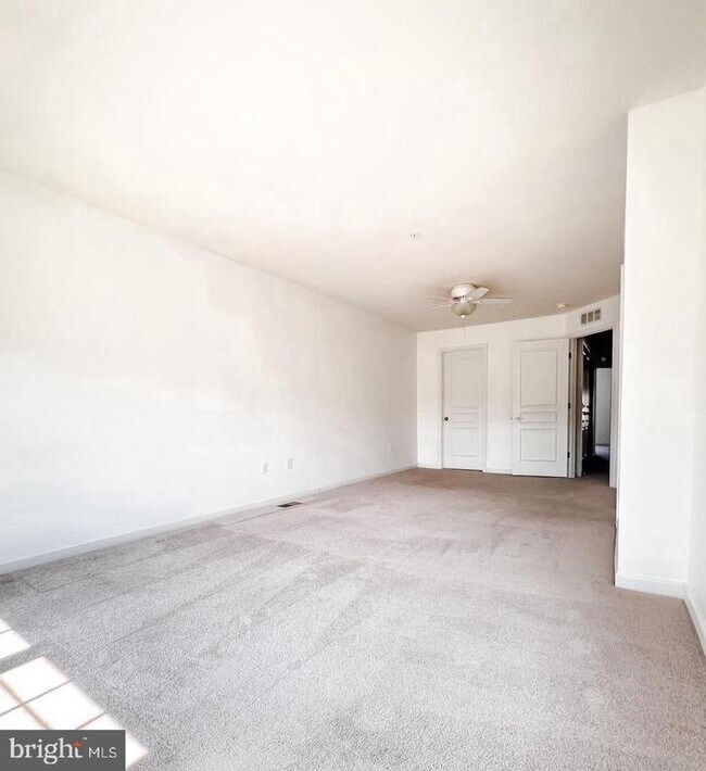 Building Photo - 7907 Moss Brook Ct