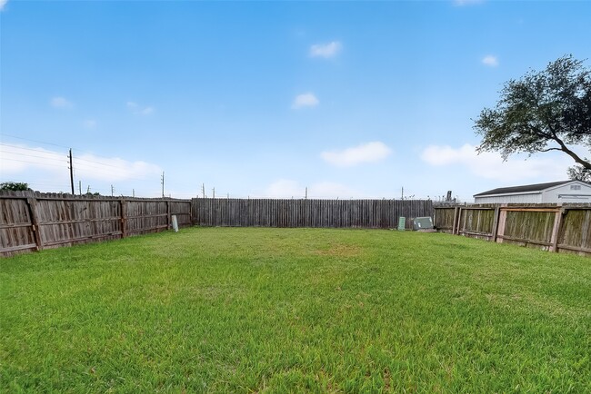 Building Photo - 16111 Soaring Eagle Dr