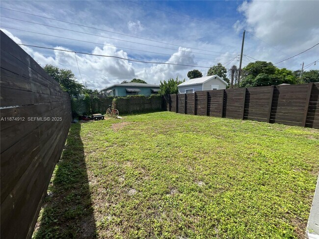 Building Photo - 130 NW 57th St