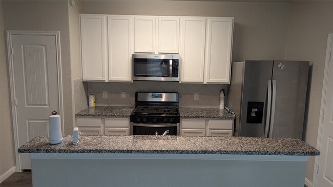 Building Photo - 23607 Lady Capulet Dr