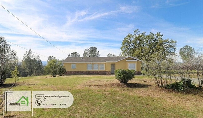 Primary Photo - 794 Twin View Blvd