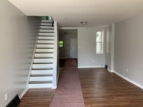 Building Photo - 5150 Wakefield St