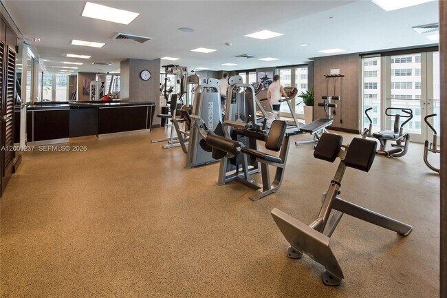 Building Photo - 951 Brickell Ave