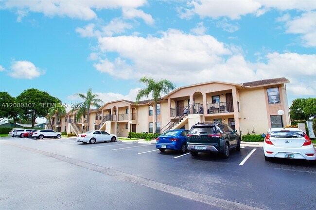 Building Photo - 9431 Boca Cove Cir