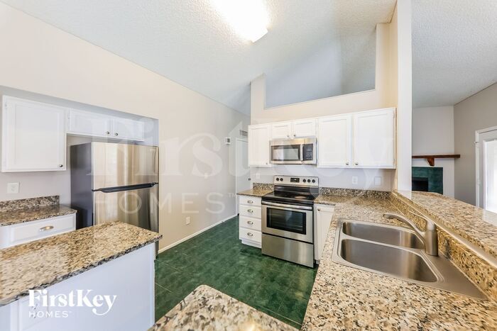 Building Photo - 13037 N 56th Ave