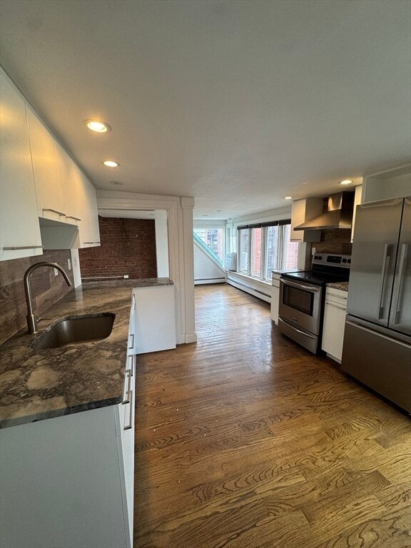 Building Photo - 12 Aberdeen St