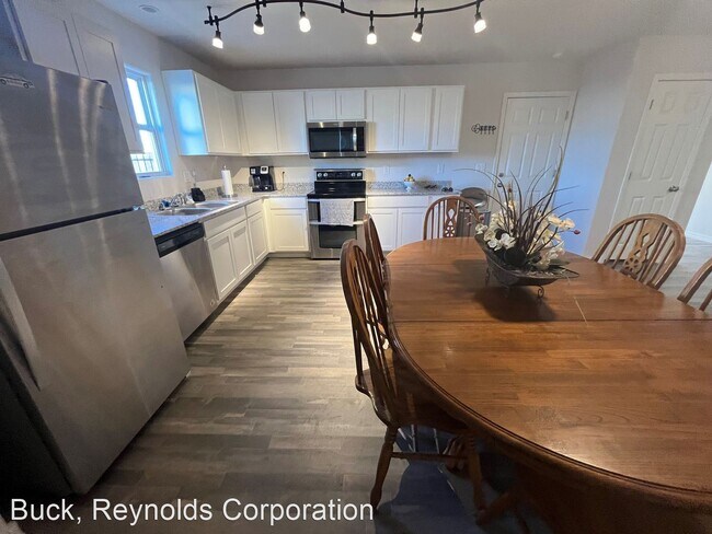 Building Photo - 3 br, 2.5 bath House - 531 Ramar Rd.