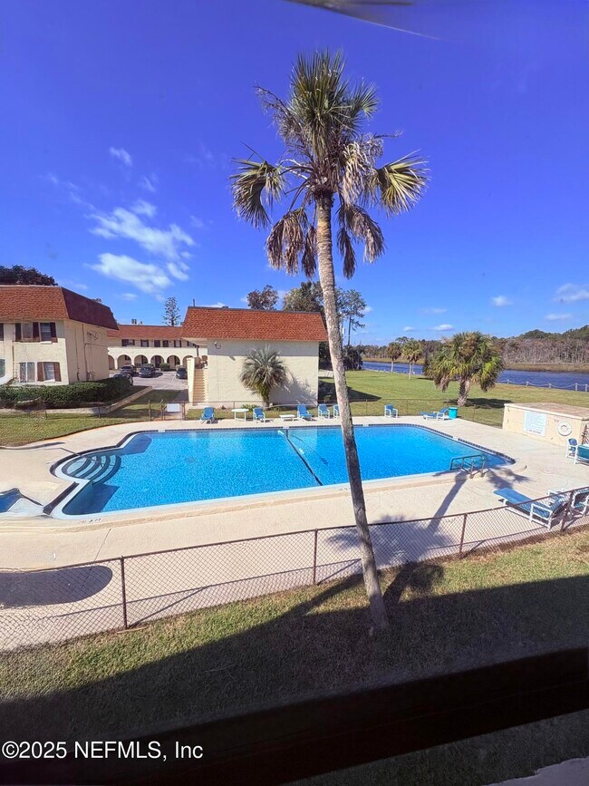 Building Photo - 1540 El Prado Rd