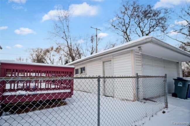 Building Photo - 14000 Nadine St