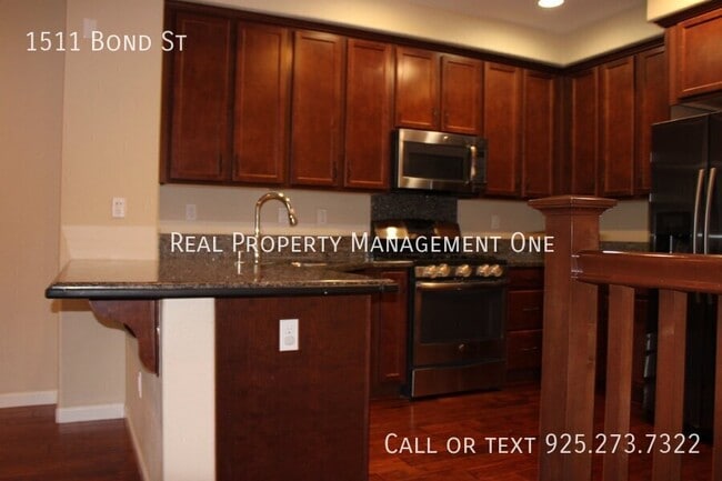Building Photo - 1511 Bond St