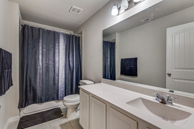 Building Photo - 4807 Marylebone Ave