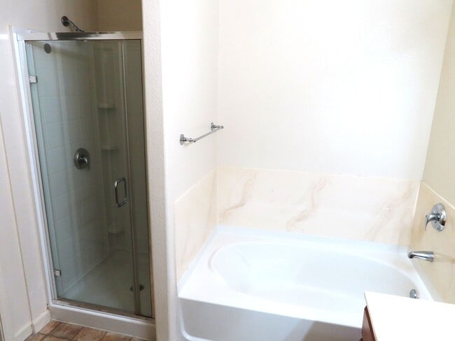 Building Photo - 9050 Double R Blvd