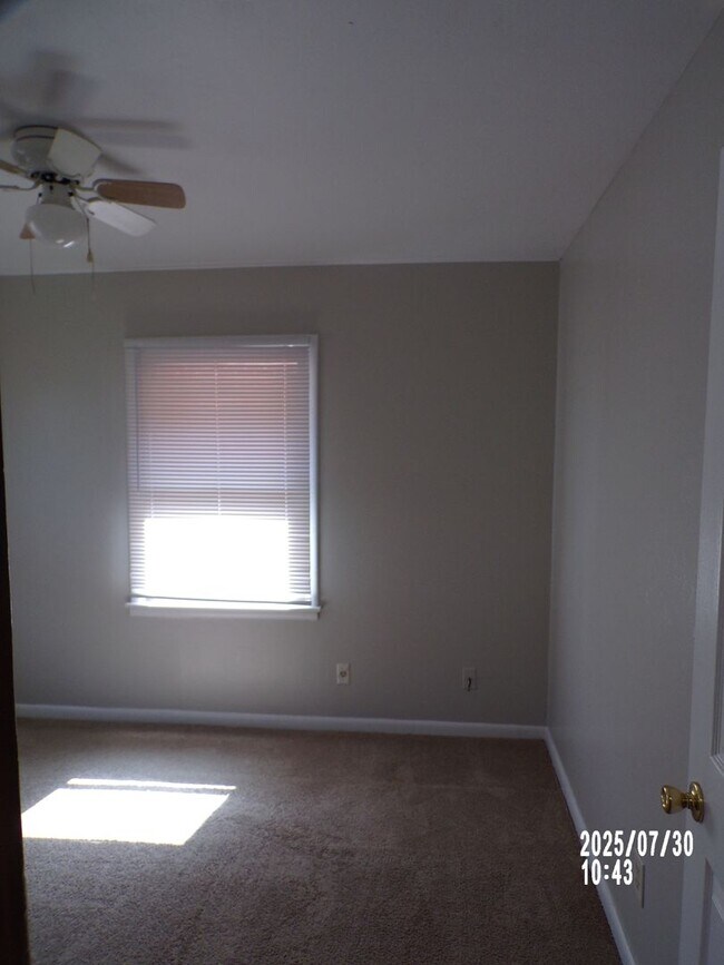 Building Photo - Freshly painted interiors!!!