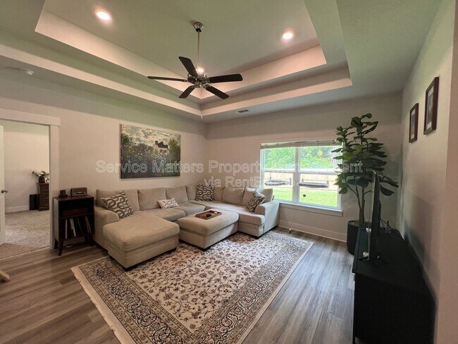 Building Photo - 5881 Cactus Dr