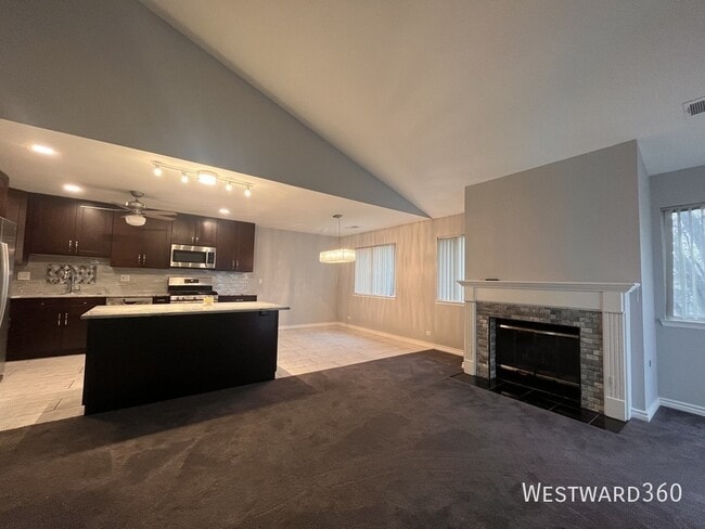 Building Photo - 1587 Stonehill Ct