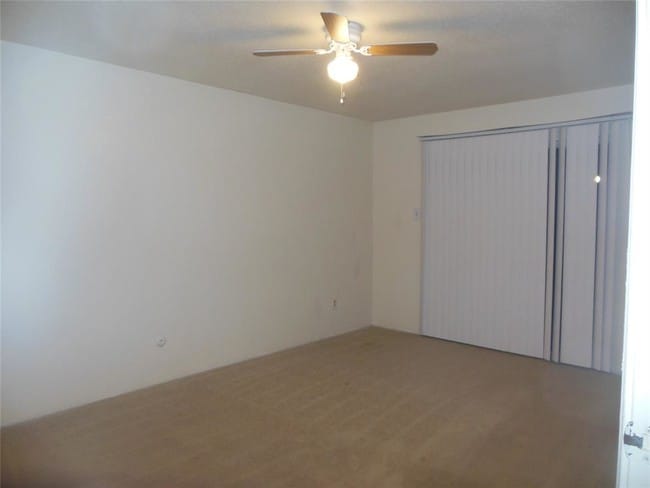 Building Photo - 6500 Sands Point Dr